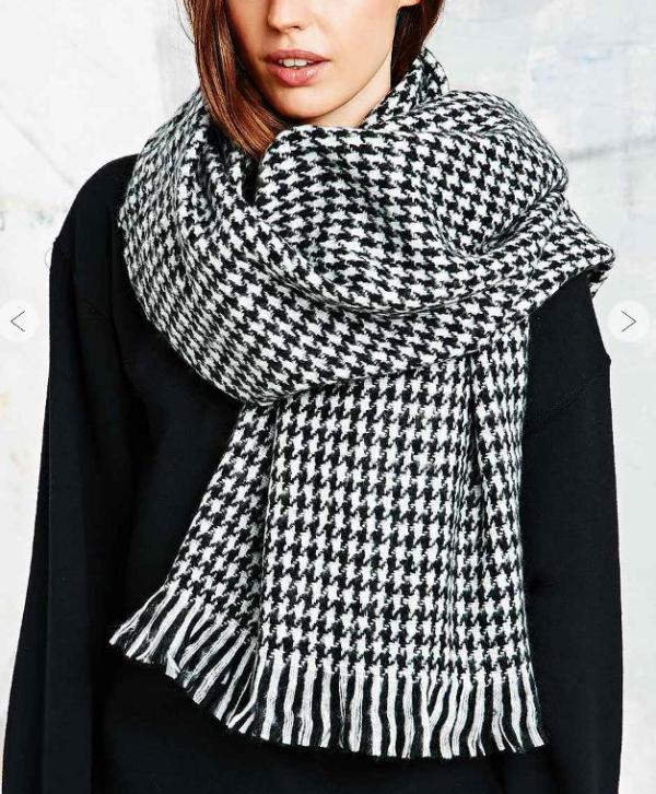 urban outfitters.houndstooth.scarf